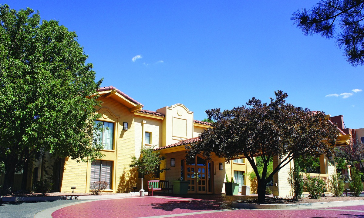 Northeast Heights Hotel | La Quinta Inn by Wyndham Albuquerque Northeast
