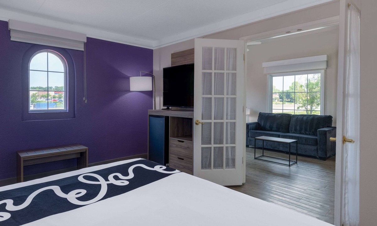 Lenexa Hotel | La Quinta Inn by Wyndham Kansas City Lenexa