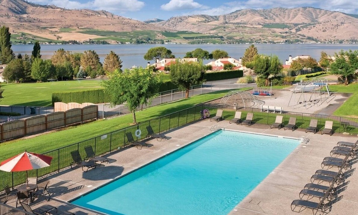 Chelan Resort | Lake Chelan | Family Lake Escape | Pool + Lake | 2BR