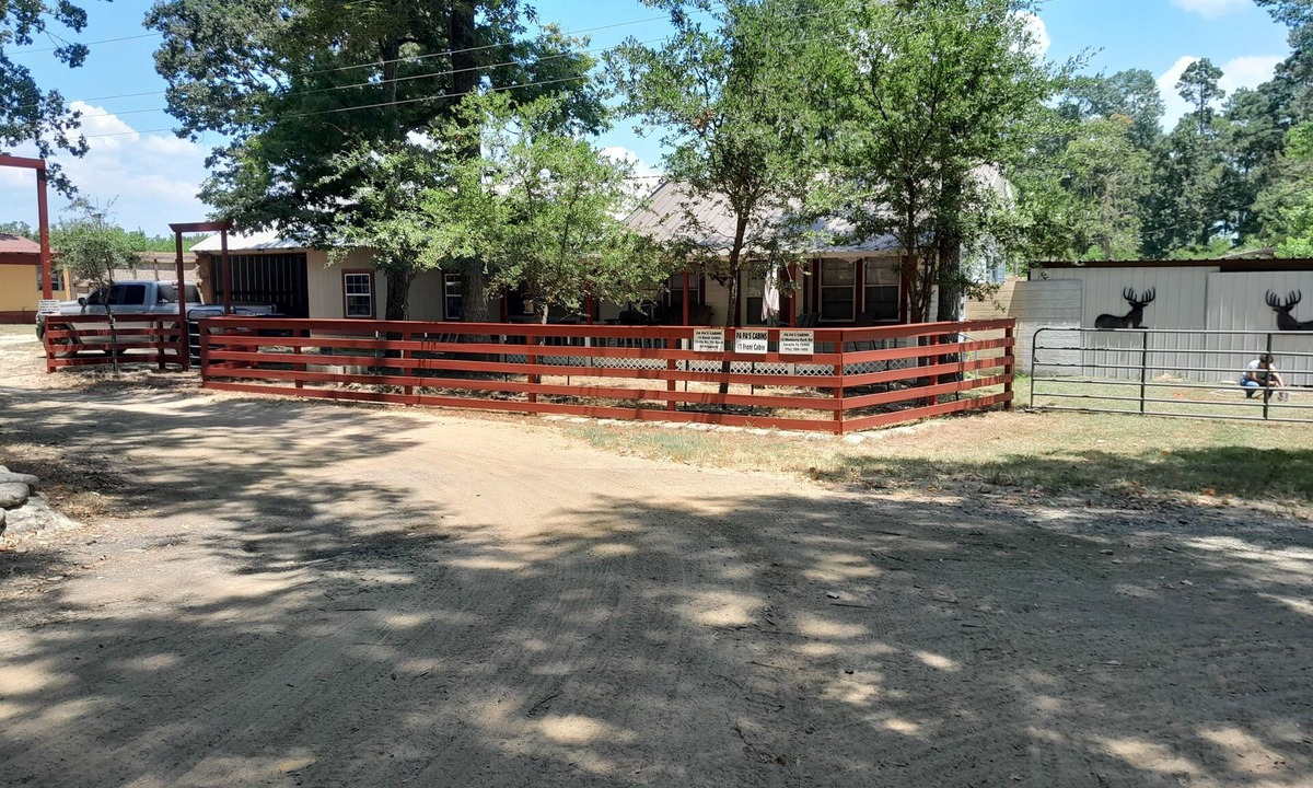 Zavalla Cabin | Lake Sam Rayburn Cabins, #1 front cabin at Monterrey Park an Boat launch