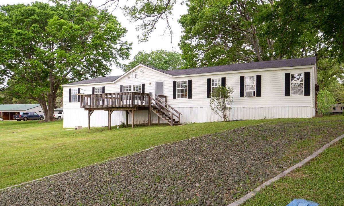 Turtle Beach House | Lakefront Many Vacation Home w/Deck & Views