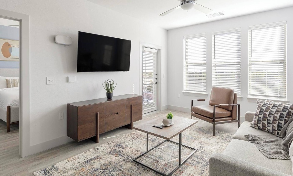 Corinth Apartment | Landing | Amazing 2BD in Corinth