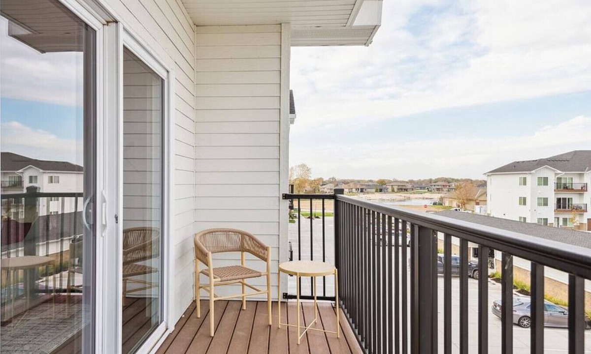 Valley Apartment | Landing at The Harbor at Valley Shores - 1 Bedroom in Downtown Valley