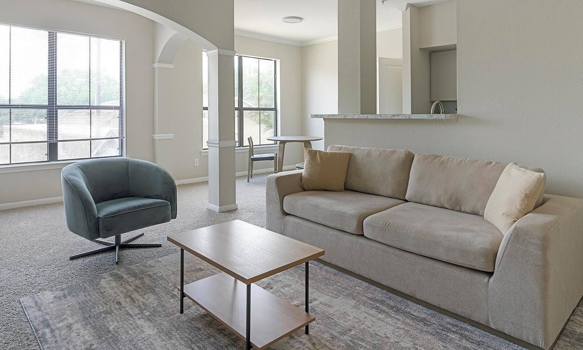 Briarforest Apartment | Landing | Beautiful 1BD, Gym, Pool