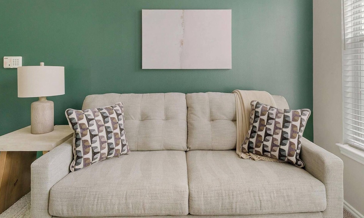 FM 1960 Apartment | Landing | Beautiful 1BD in Copperfield