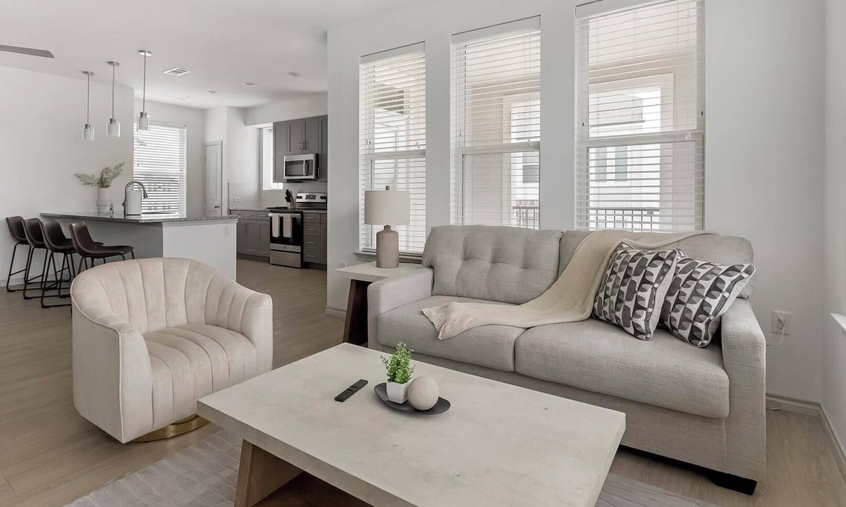 Red Oak Apartment | Landing | Beautiful 2BD, Gym