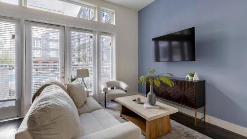 Fort Worth Apartment | Landing Beautiful Studio in Bricktown