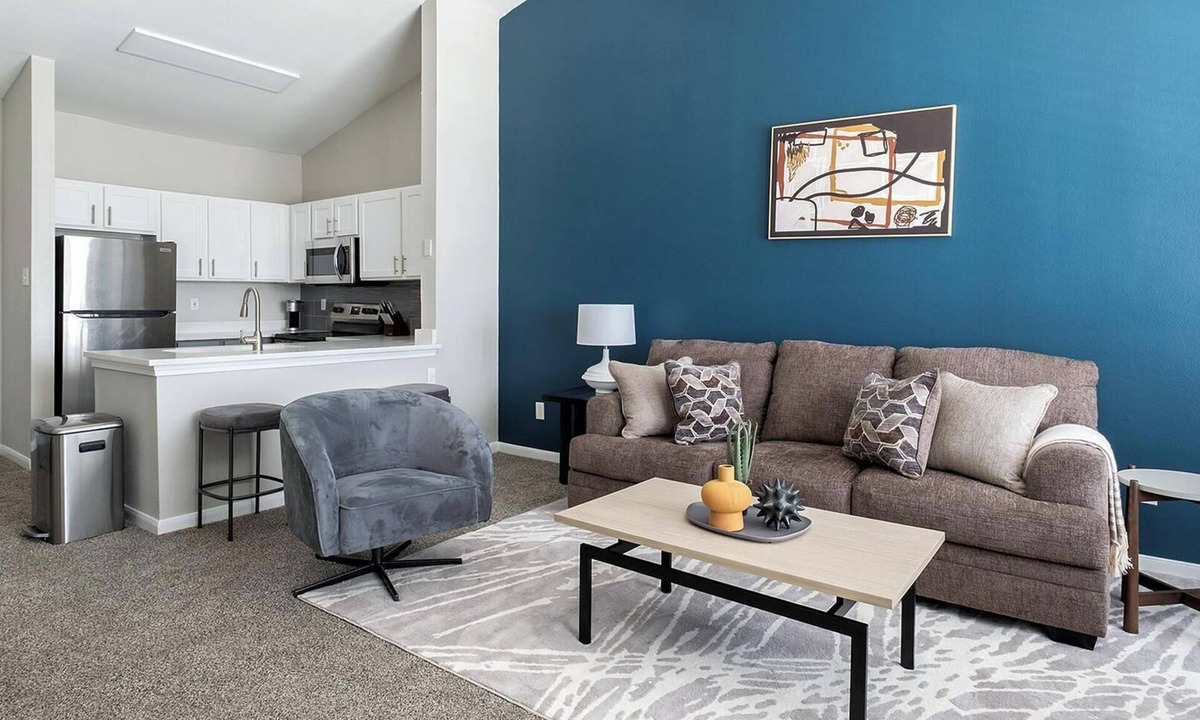George Bush Park/Eldridge Apartment | Landing | Chic 1BD, Gym