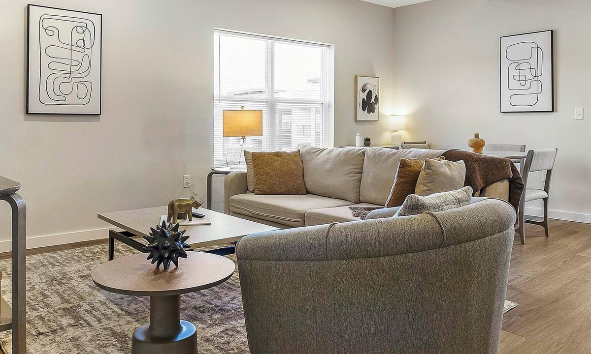 Cartersburg Apartment | Landing | Chic 2BD, Clubhouse, Gym