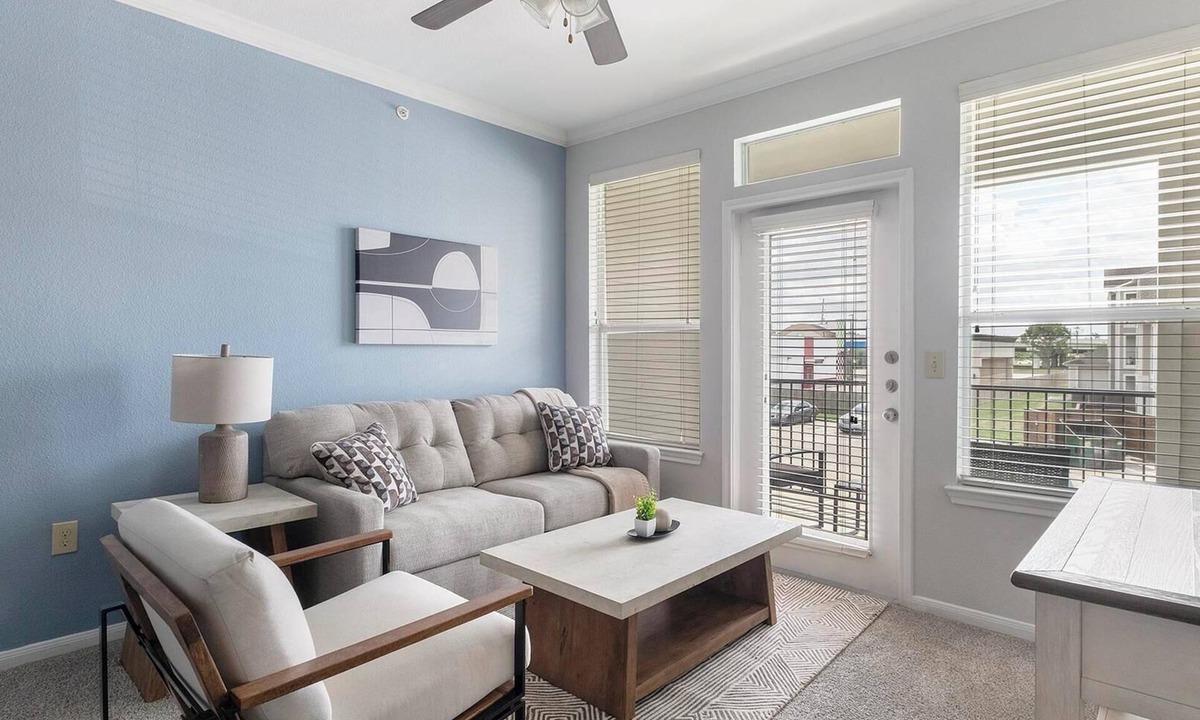 Atascocita Apartment | Landing | Chic 2BD, Game Room, Clubhouse
