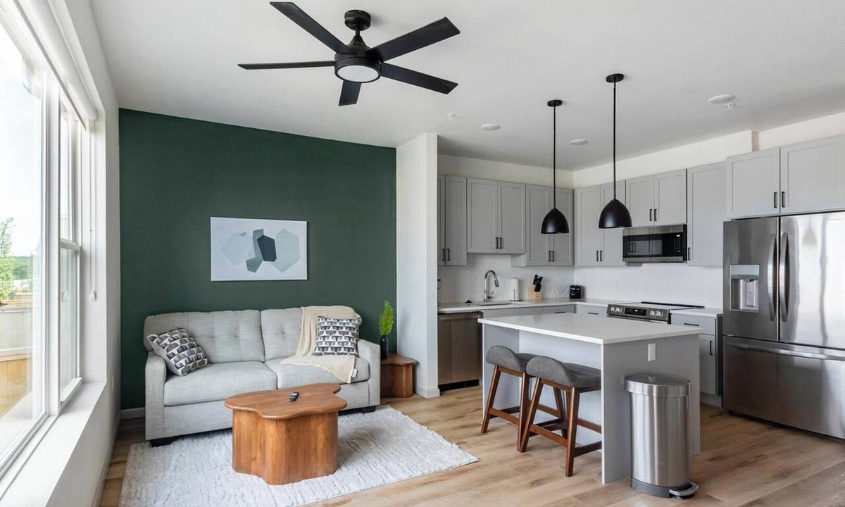 Edmond Apartment | Landing | Chic 3BD, Pool, Clubhouse