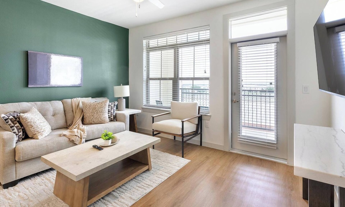 Celina Apartment | Landing | Incredible 1BD, Courtyard, Gym