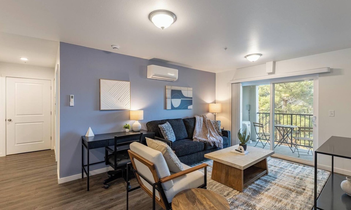 South Richland Apartment | Landing | Modern 1BD, Clubhouse, Gym