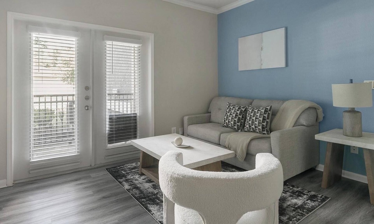 Webster Apartment | Landing | Stylish 1BD, Clubhouse
