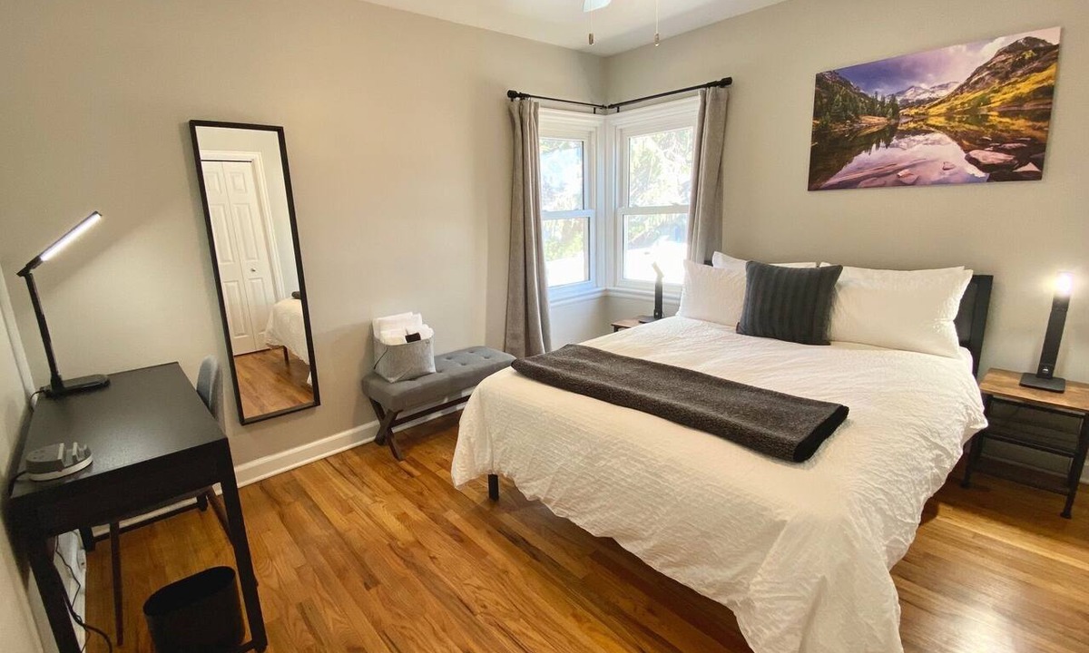 Cheyenne Apartment | Lavish Luxury in a Lush Locale