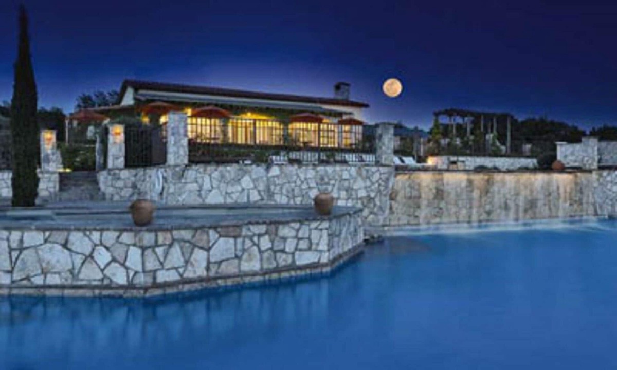 Ingram Resort | Leave your worries at the door!