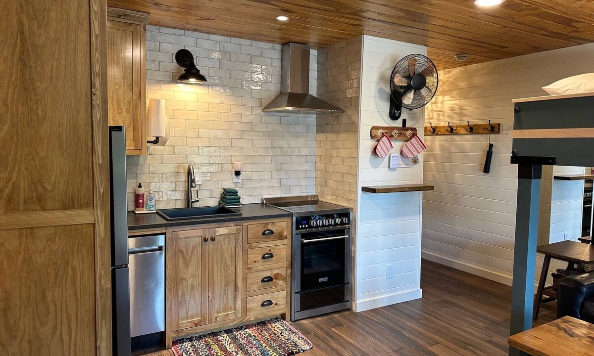 Red River Condo | Lifts West Condo #115