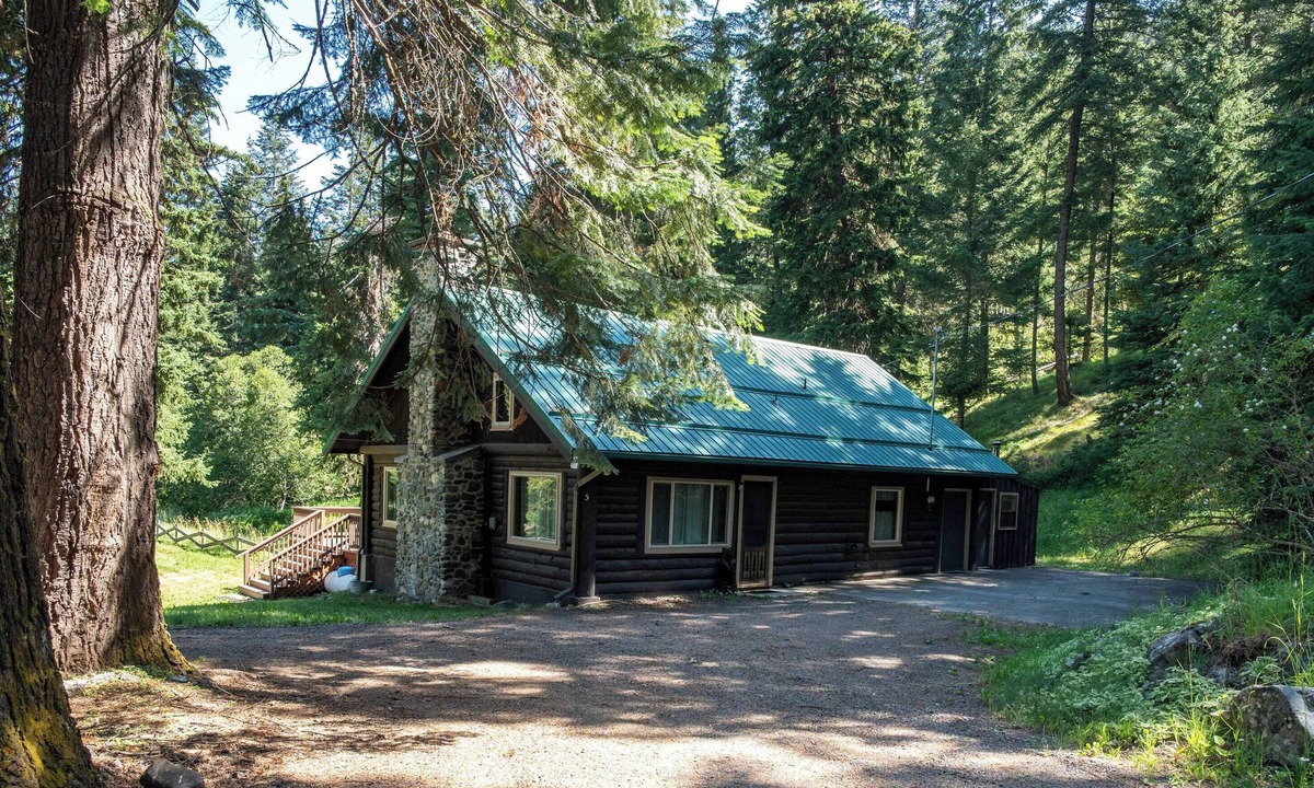 Joseph House | Little Bear Retreat at Wallowa Lake