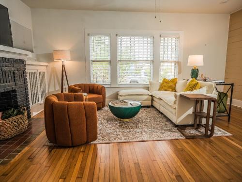Southtown House | Location! Charming Home Downtown San Antonio