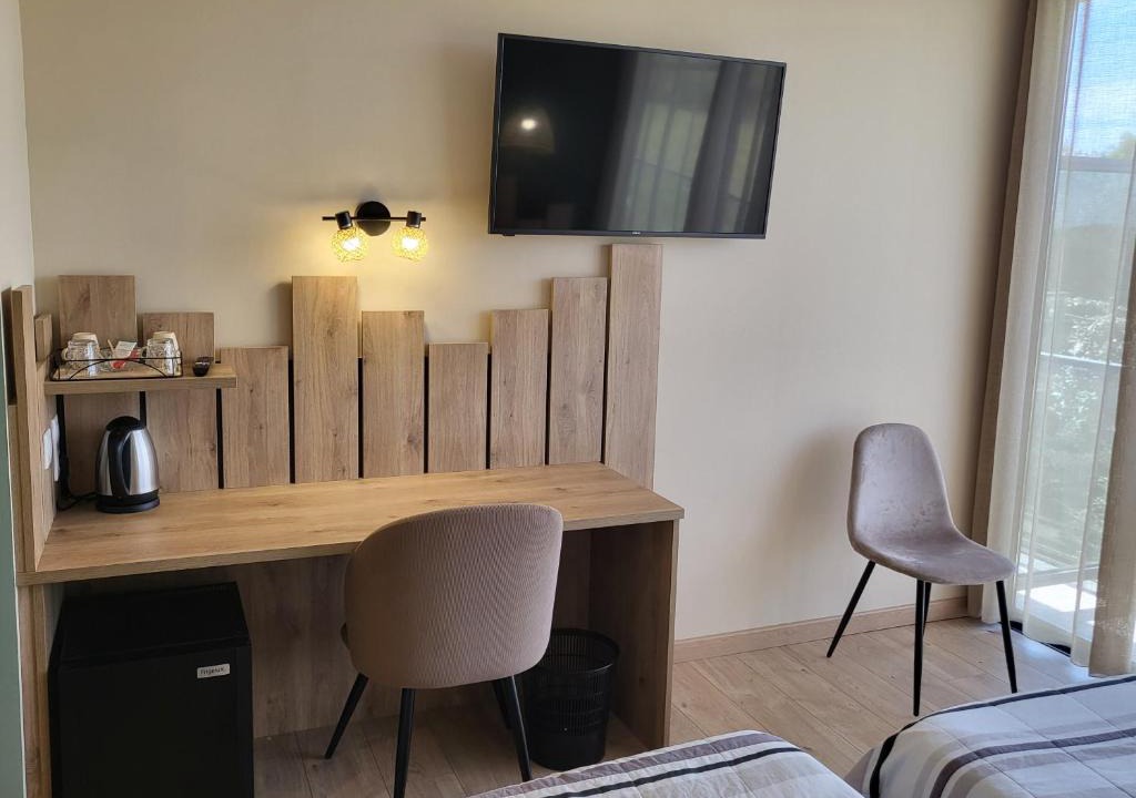 Chaource Hotel | Logis Le Cadusia