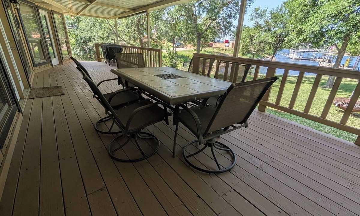 Graham House | Lone Star Cove on PK - West side near The Breakers Marina