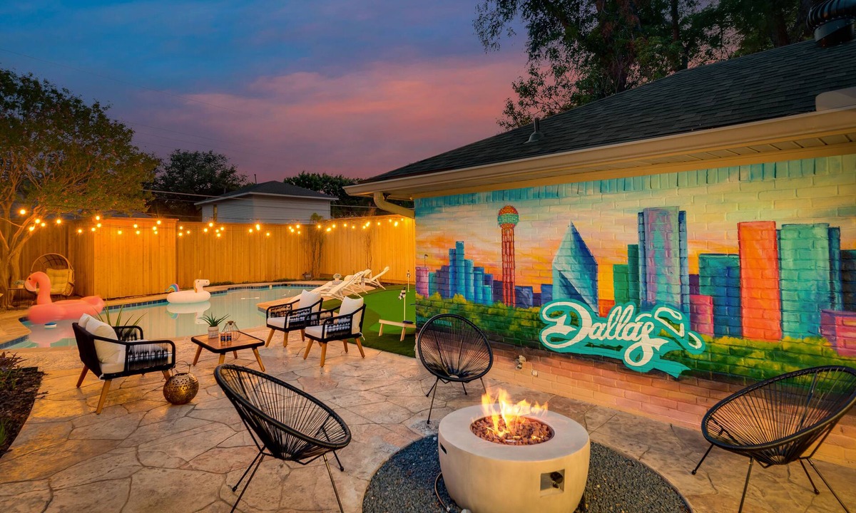 Lake Highlands House | Lux Pool, Hot Tub Oasis, Game Room, Sleeps 12