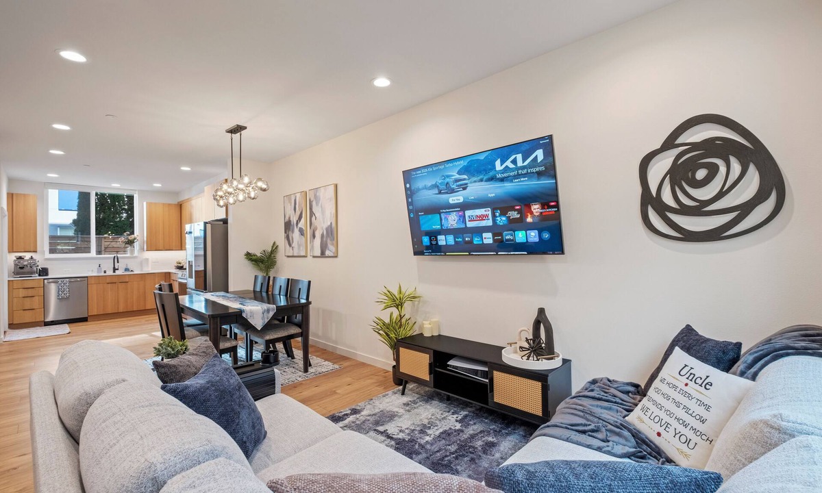 South Delridge House | Lux with AC & Parking 15 min to Alki - Stadium-Airport