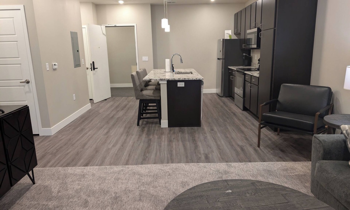 Alliance Apartment | Luxury 1-bedroom flat in enjoyable Alliance with fitness room.