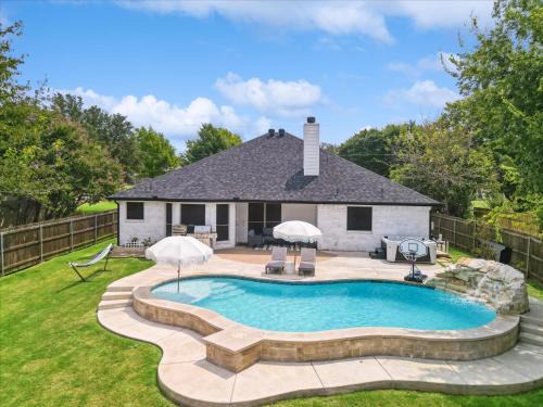 Red Oak House | Luxury Gem in the Forest-Pool&HotTub&Cinema&Games