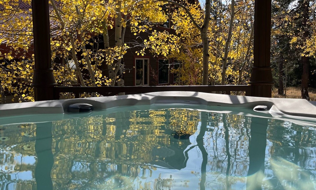 Ward House | Magical Forest Nest with Hot Tub + Hiking Trails