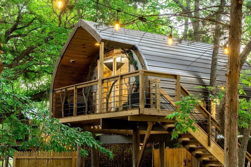 Rosston Cabin | Magical Treehouse Retreat with Creek Views near Forestburg Forest in Forestburg, Texas