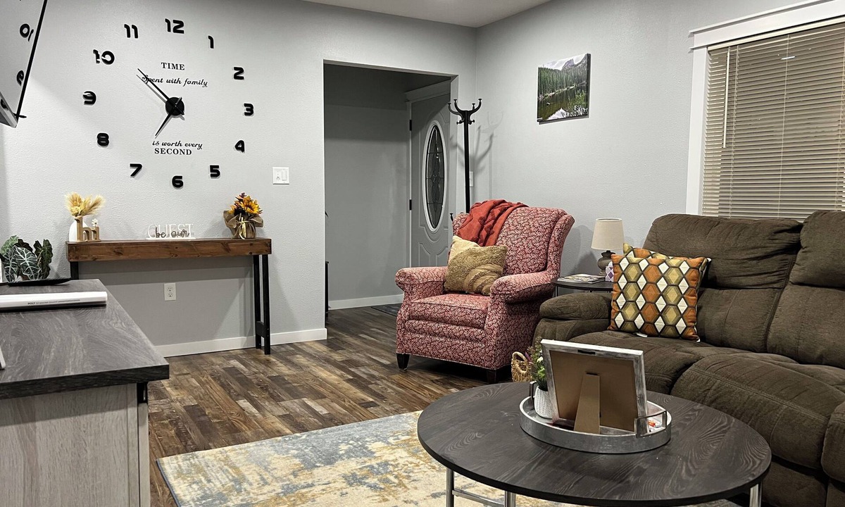 Des Moines House | Marisol's Cozy House