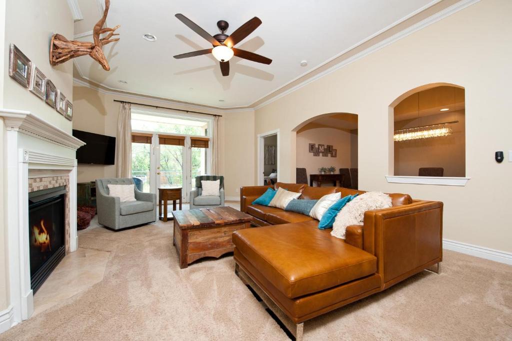 Historic Downtown Durango Apartment | Mears House - Unit 2E