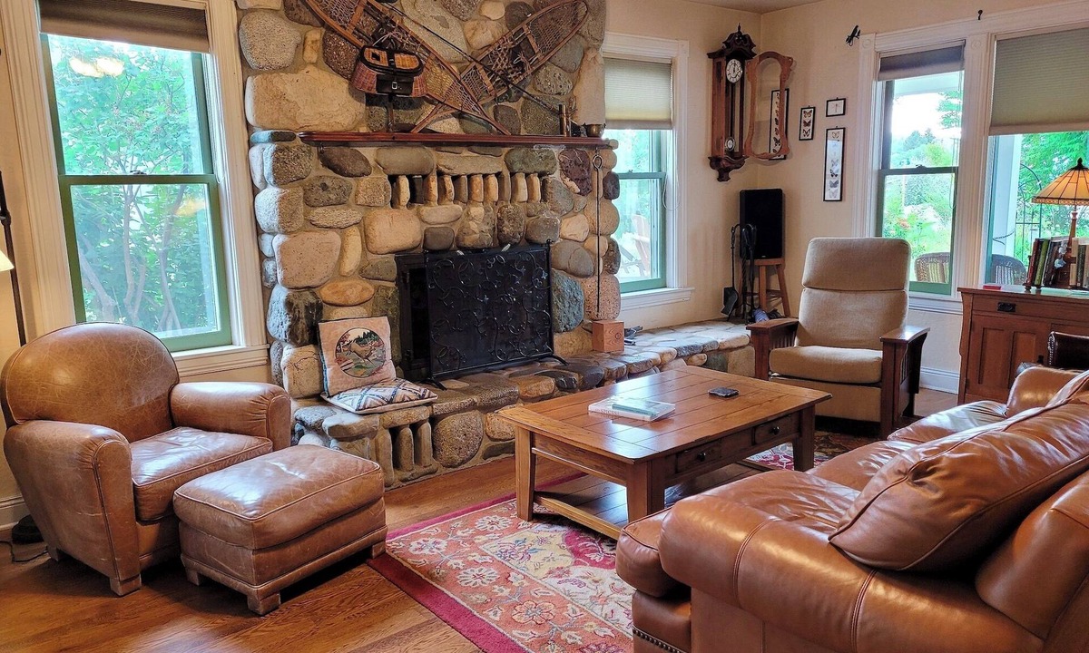 Twisp Cabin | Methow Valley Inn-5-bedroom option, Lovingly Restored&Beautifully Maintained!