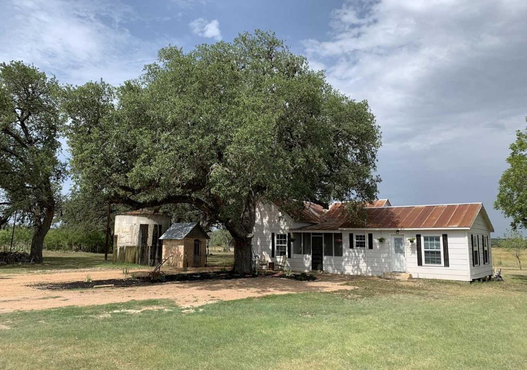 Hondo House | Mighty Oaks Retreat