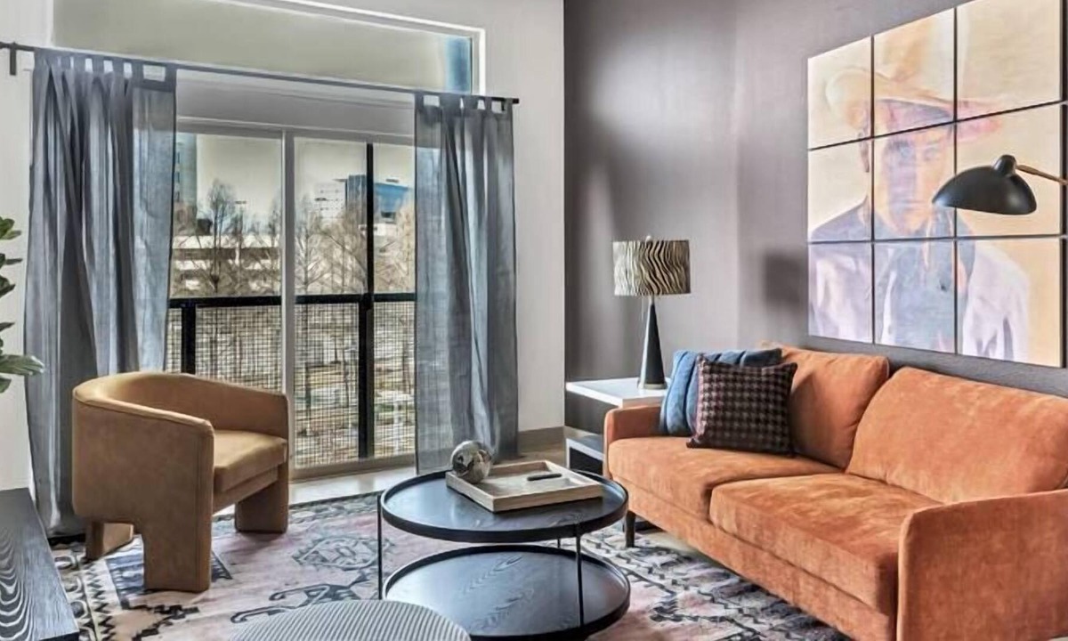 Deep Ellum Apartment | Modern 2BR CozySuites w/ pool, gym, parking! #07