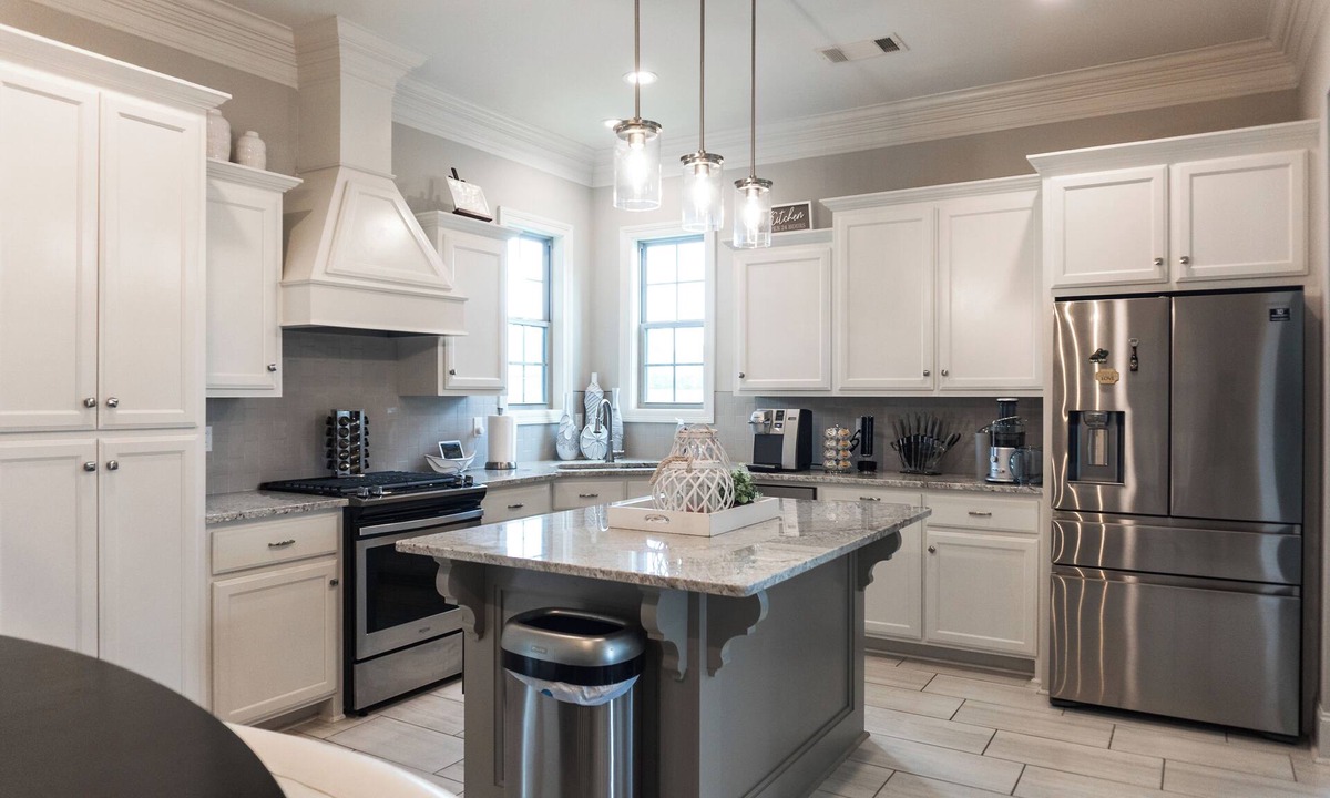 Milton House | Modern 3 bd 2.5 bath Cajun Home