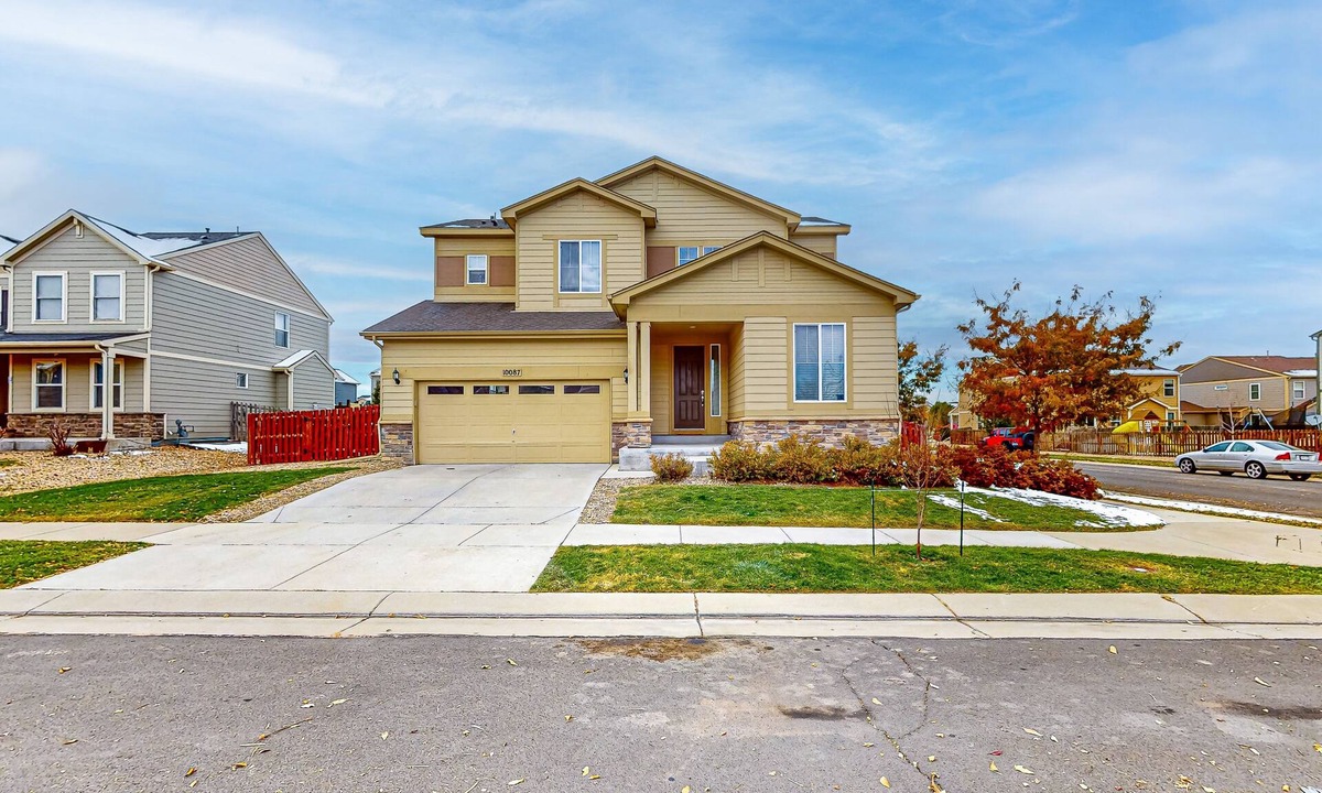 Commerce City Apartment | Modern apt near parks/dining/groceries with AC & WiFi - 11 mi. from DIA/DEN