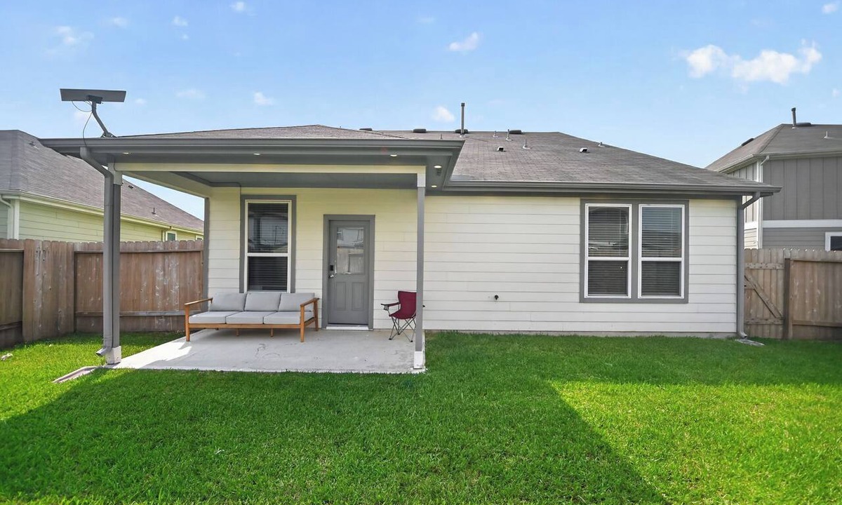 Hockley House | Modern Comfort House ADA Friendly Spacious & Family Ready
