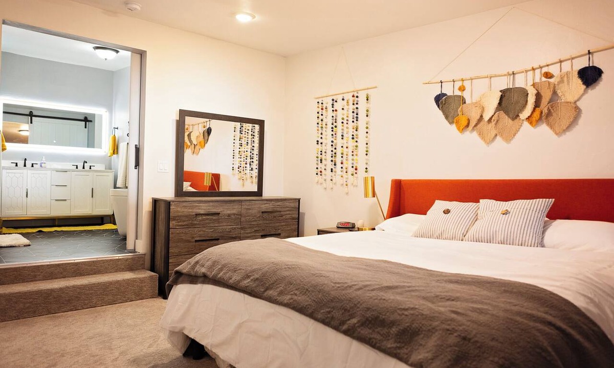 Old Prospect House | Modern Comfort in the Heart of Fort Collins