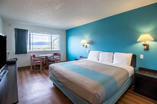 Astoria Hotel | Motel 6-Astoria, OR