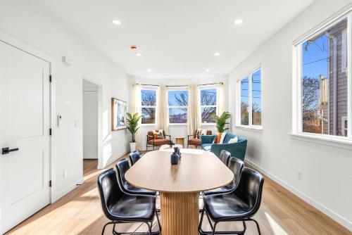 Atlantic House | Mount Rainer View Park front 7 mins to Stadium