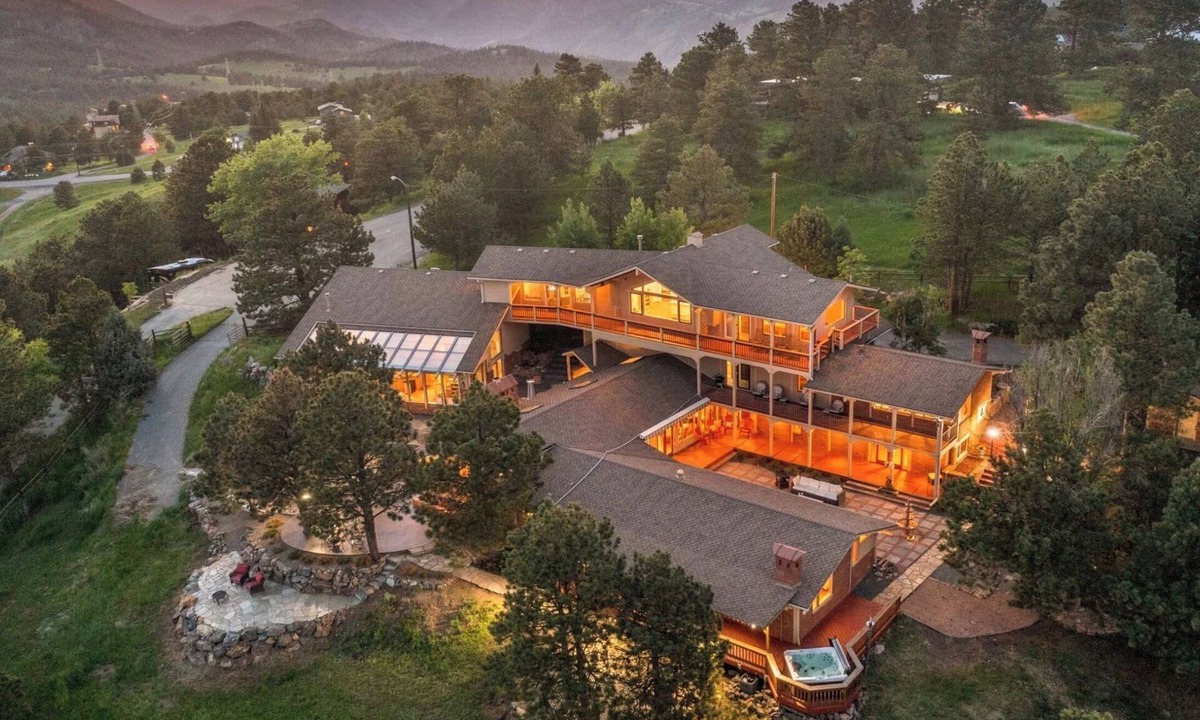 Golden Ski Chalet | Mountain Top Luxury Hot Tub Sauna Views Close to Red Rocks Amphitheater