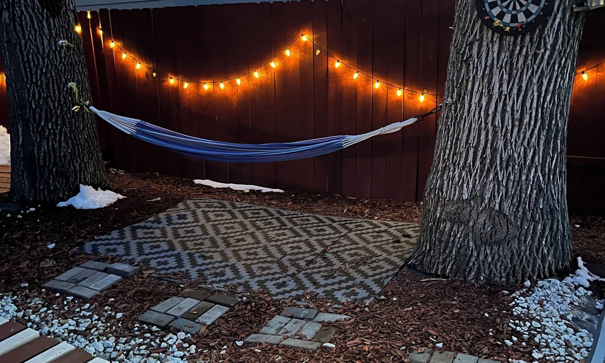 Berthoud House | Movie Theater + Game Nights + Volleyball Court + Firepit