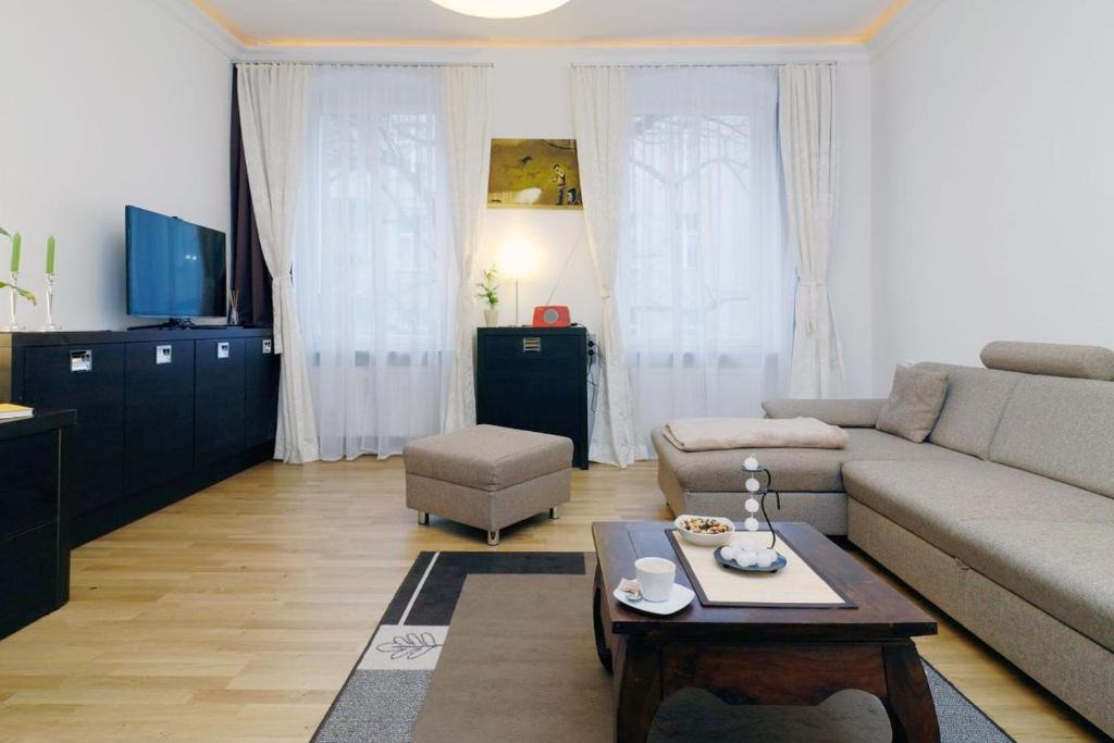 Neukoelln Apartment | Neukölln Central Rixdorf