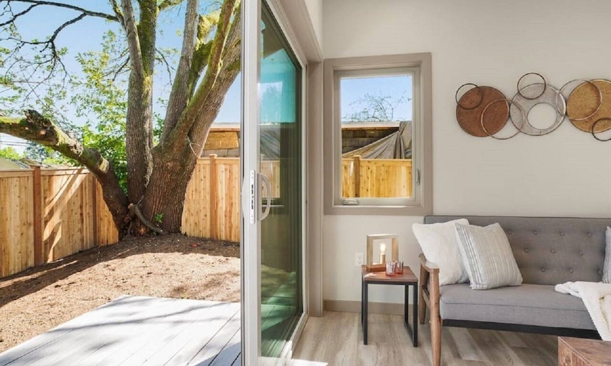 Pinehurst House | New 3-bedroom barrier-free modern detached house