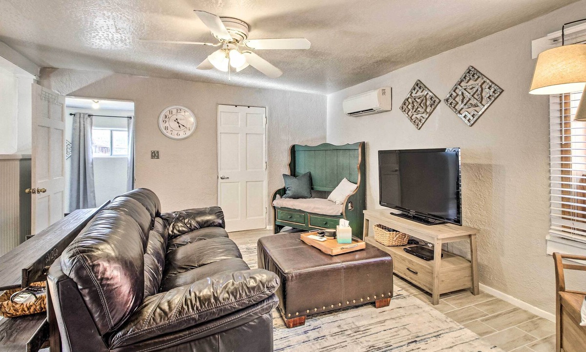 Near North Valley Apartment | NEW! Albuquerque Apt - 2 Mi to Dtwn & Old Town!