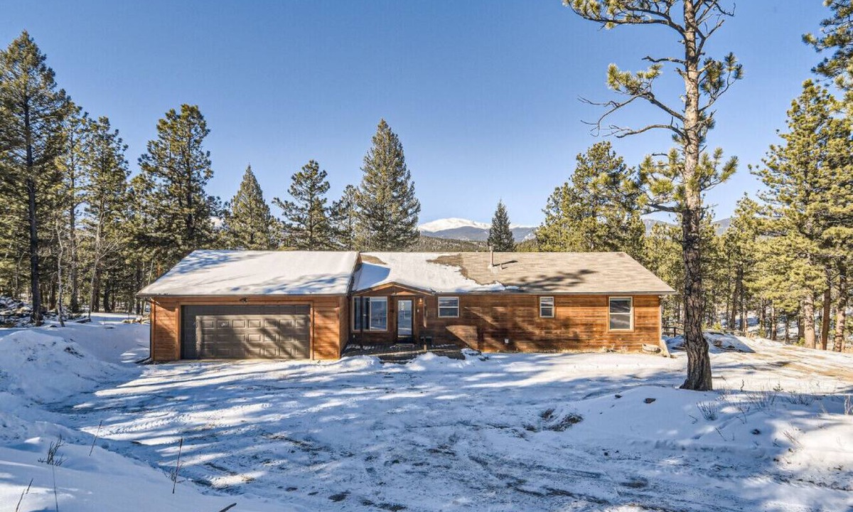Bailey House | NEW! Bailey Bliss: Hot Tub, Views, & Fast Wifi