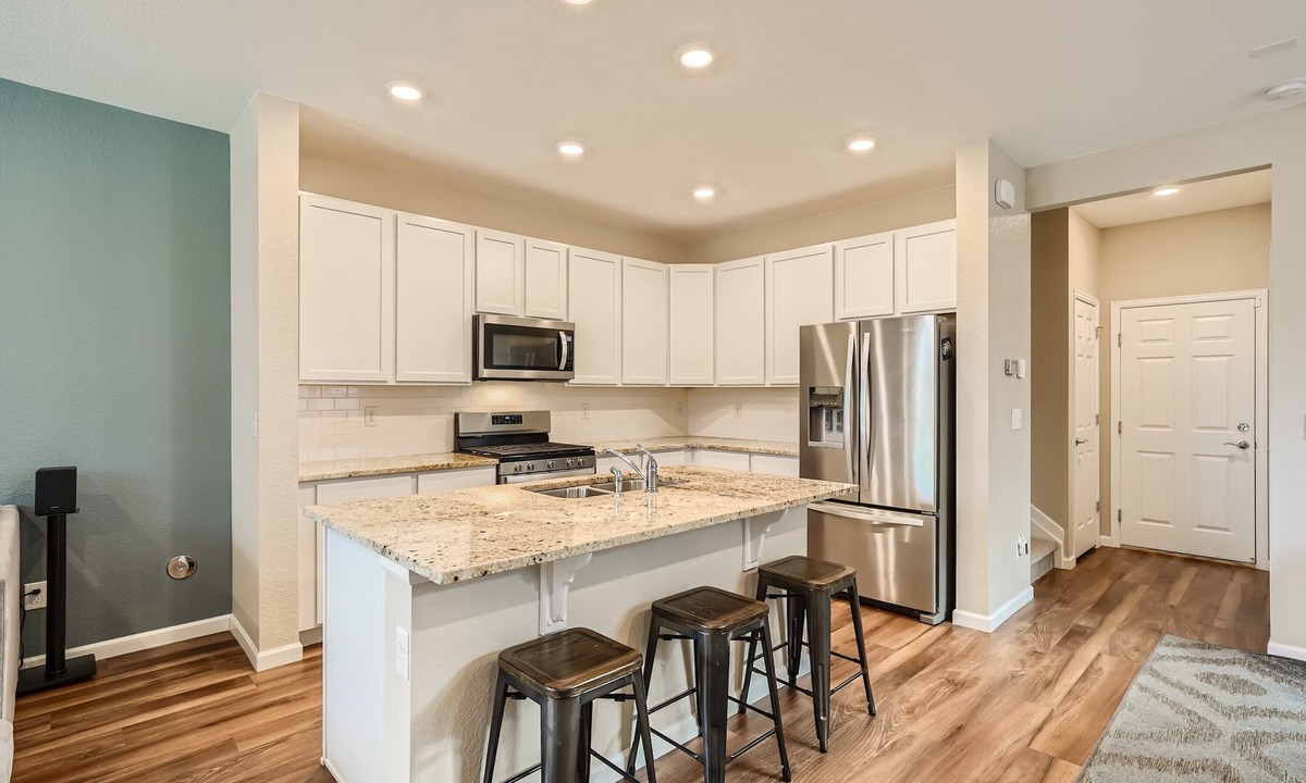 Erie House | New Build 3 BDR Erie Townhome
