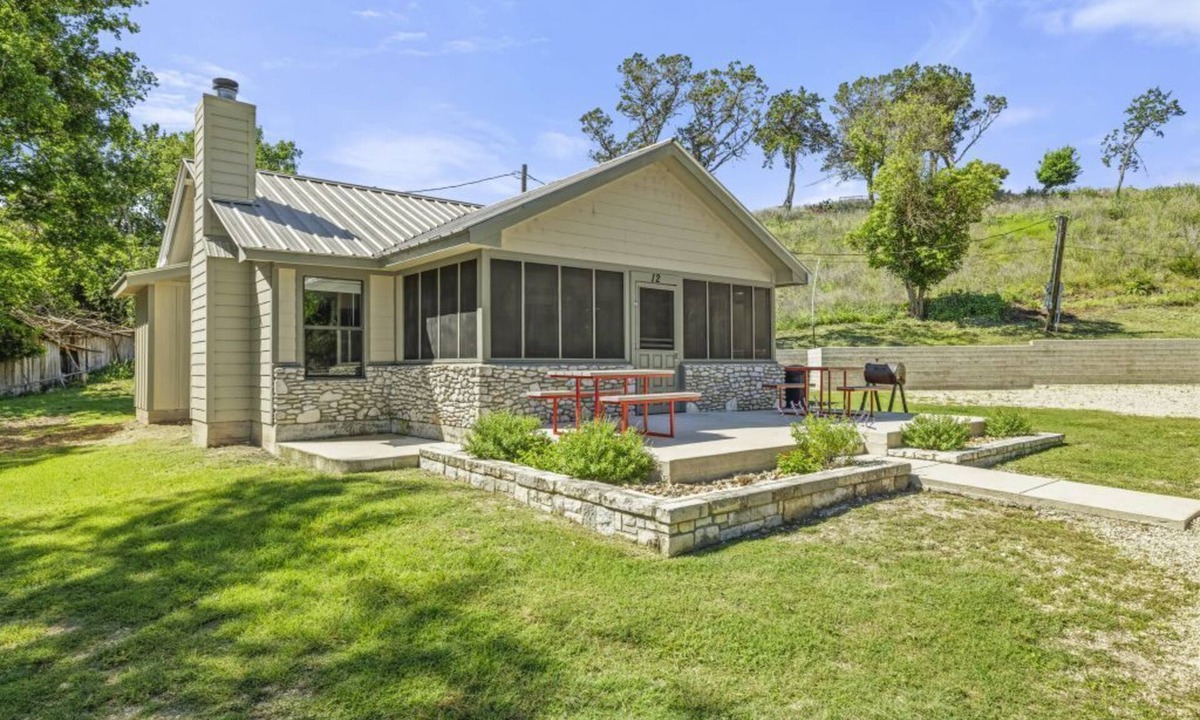 Ingram Cabin | New Cabin - Riverfront Resort- Hunt, TX
